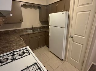 2600 S 70th St APT 1, Lincoln, NE 68506
