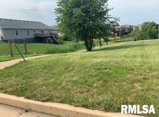 1255 Johanna Dr, Metamora, IL 61548