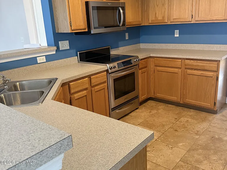 188 Eagleton Cir — Photo 5