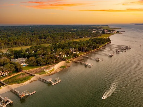 6 S Calibogue Cay Rd, Hilton Head Island, SC 29928