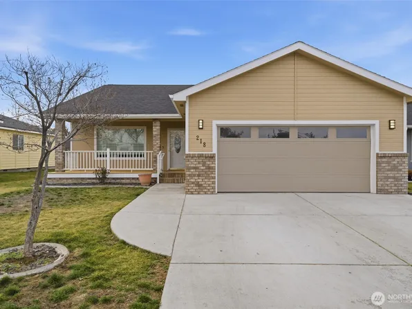 218 Sun Willows Boulevard, Pasco, WA 99301