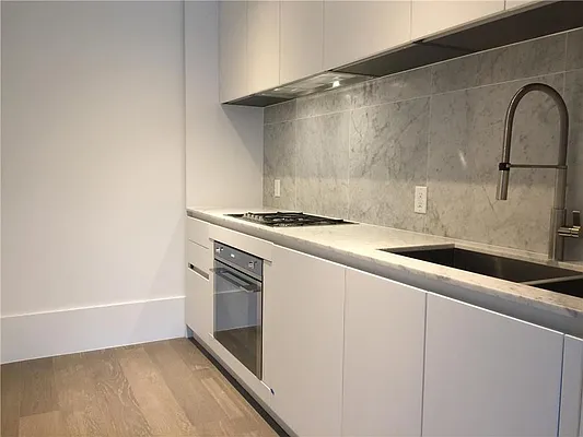 Rented by R New York | media 5
