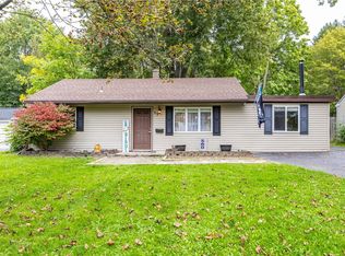 23 Seneca St, Webster, NY 14580