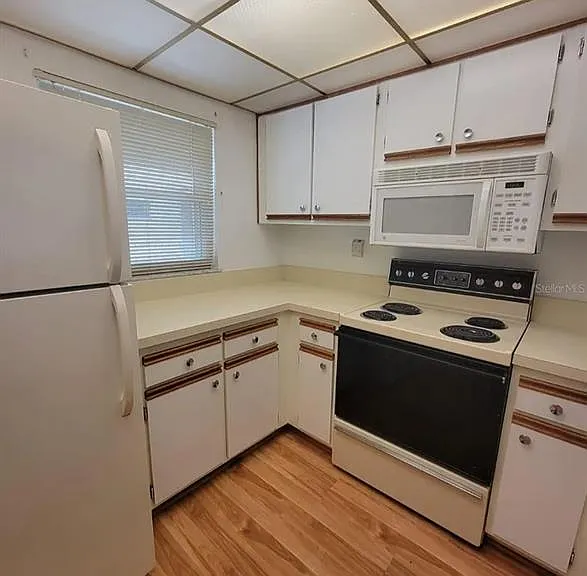 100 E Kentucky Ave #103-D — Photo 4