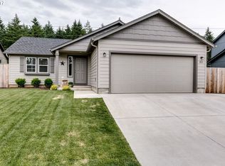 1031 S 55th St, Springfield, OR 97478