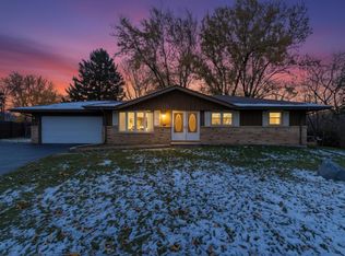 5732 Colleen Ave, Rockford, IL 61109