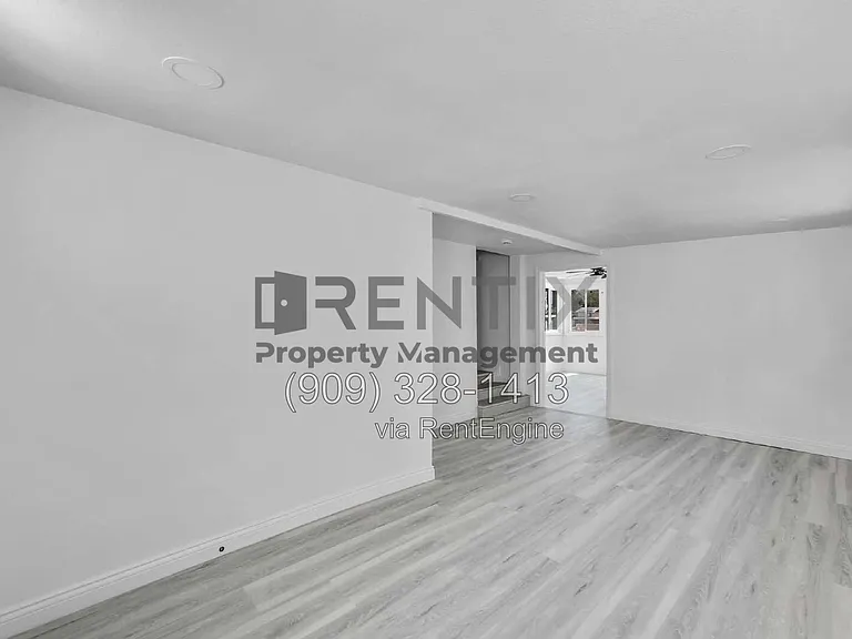 1921 Junipero Ave — Photo 25