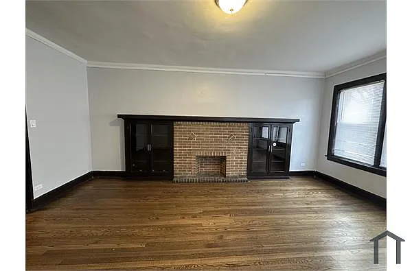 Building Photo - 1461 E 69th Pl