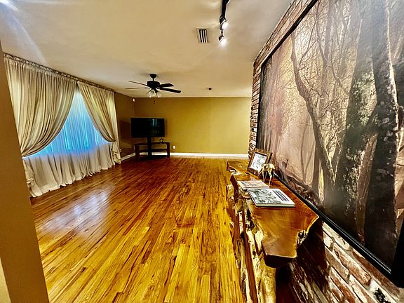 2nd image of 3857 W University Ave