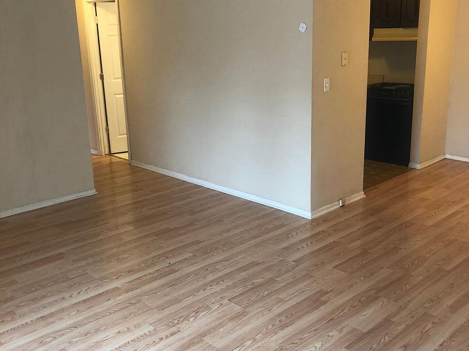 1st image of 2541 Brush Ct APT A