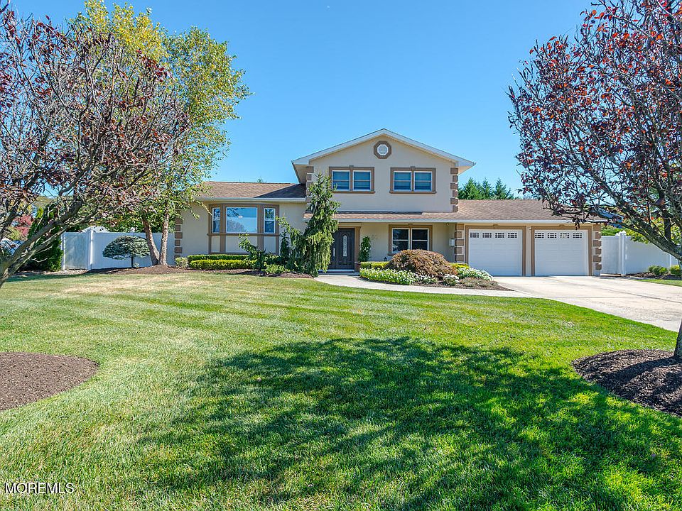 1st image of 38 Holly Drive