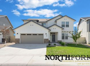 377 S Iceberg Lake Ave, Meridian, ID 83642