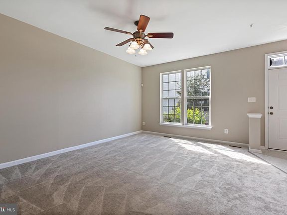 5th image of 25446 Paine St