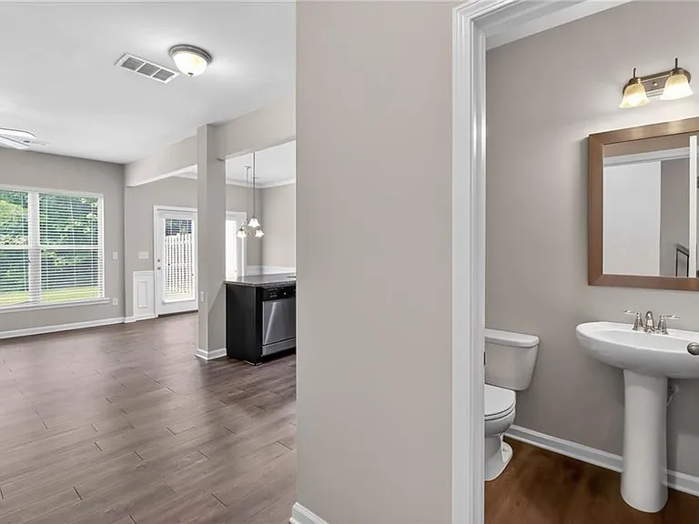 1542 Brookmere Way — Photo 5