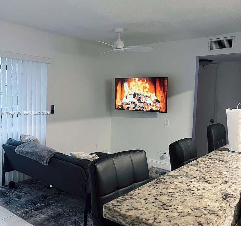 1st image of 4435 Treehouse Ln #H