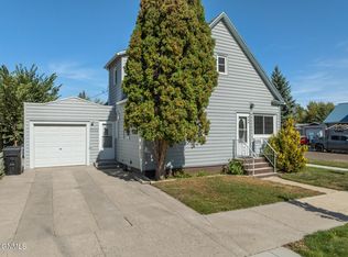 402 4th St W, Williston, ND 58801
