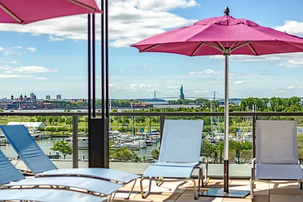 Rented by Bozzuto Management | media 2