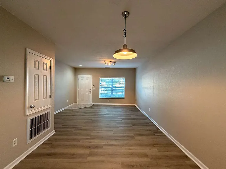 4430 SW 49th Ave — Photo 10