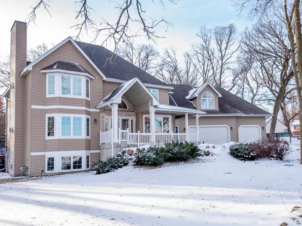 5490 134th St W, Apple Valley, MN 55124