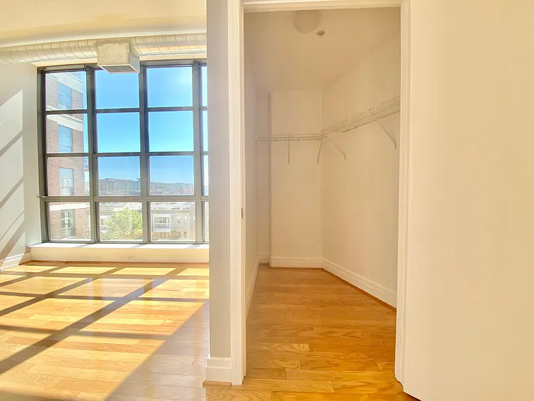 2020 12th St NW #611 — Photo 3