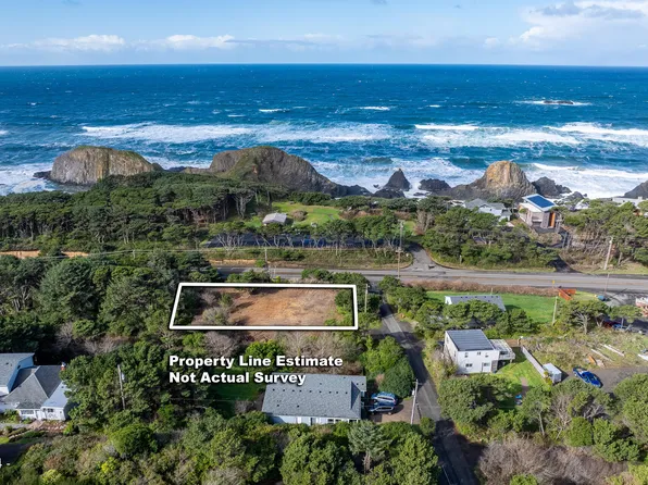 1243 NW Park View St, Seal Rock, OR 97376