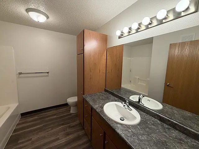 The Summers at Osgood Apartments — Photo 14