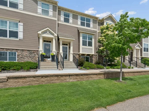 8967 SW Village Loop, Chanhassen, MN 55317