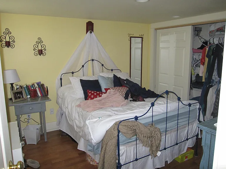 220 SE Gladstone St #5 — Photo 5