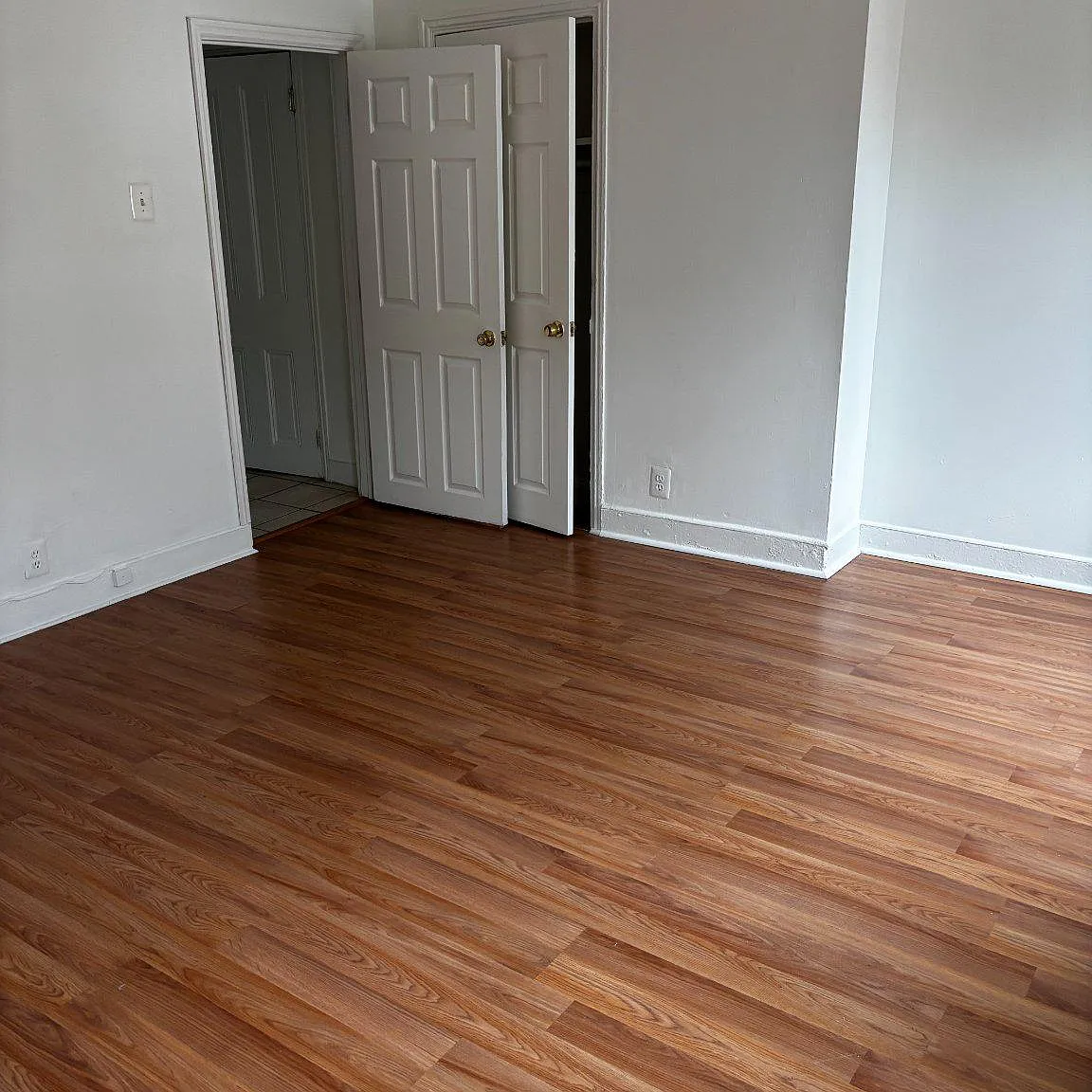 Studio, 1.0 bath, 450 sqft, $1,050 — Photo 3