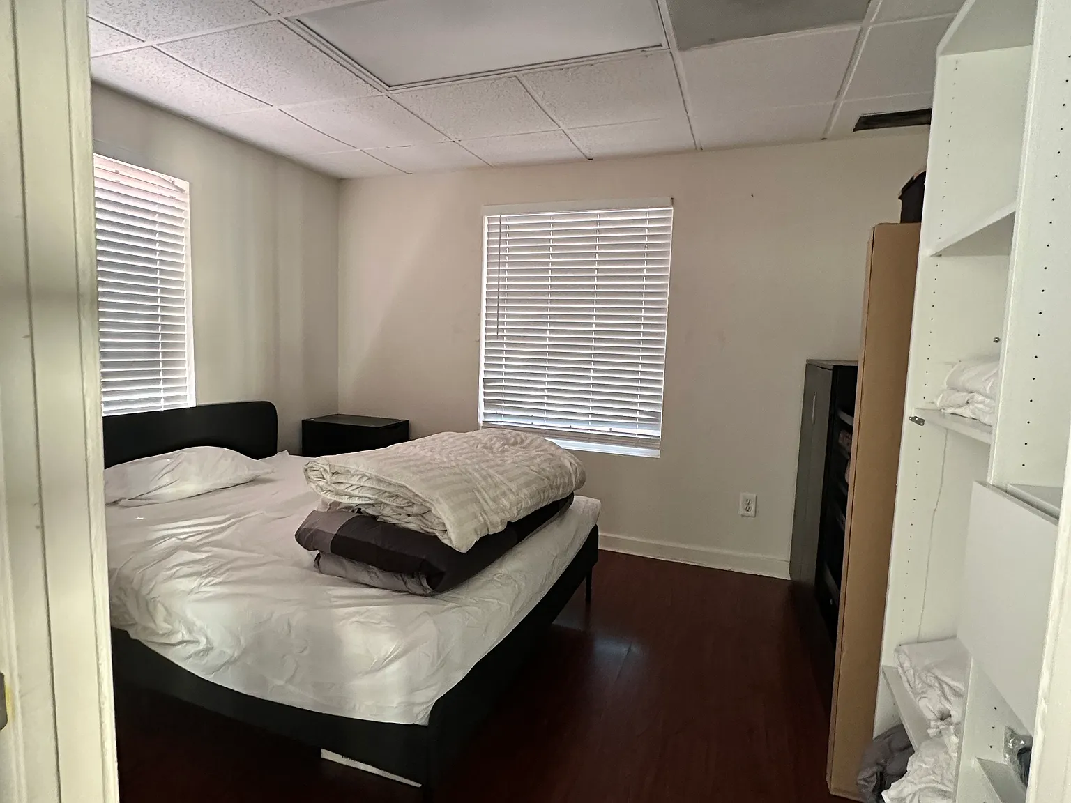 5 bed, 2900 sqft, $5,900 — Photo 3