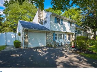 1349 Gregory Dr, Southampton, PA 18966