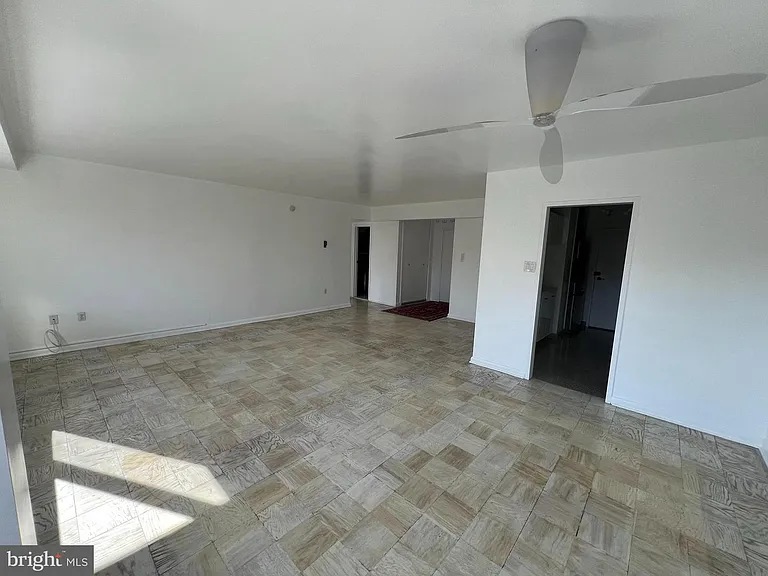 4201 Cathedral #813E — Photo 12