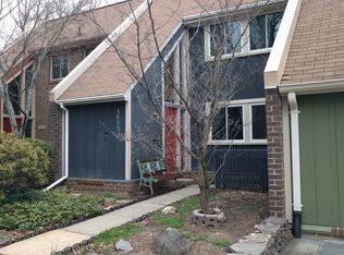 1415 Greenmont Ct, Reston, VA 20190