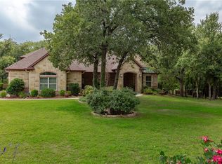 148 N Natural Spring Ln, Azle, TX 76020