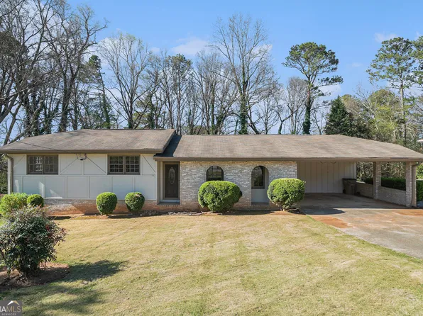 803 Denise Ct SW, Stone Mountain, GA 30087