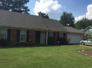 2405 Ridgeway Rd, Memphis, TN 38119