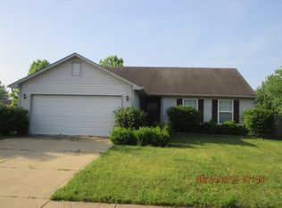 2069 Creekside Dr, Seymour, IN 47274