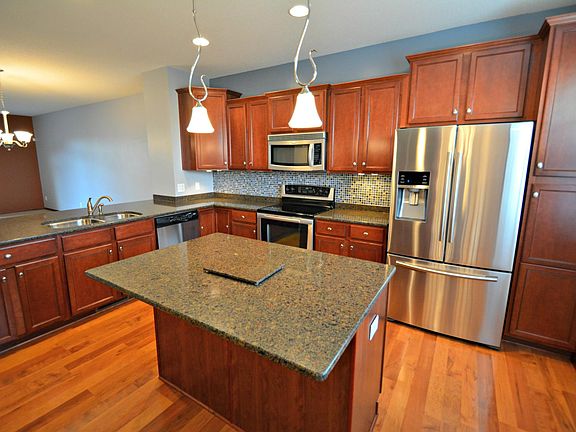 3rd image of 15646 Cobblestone Lake Pkwy