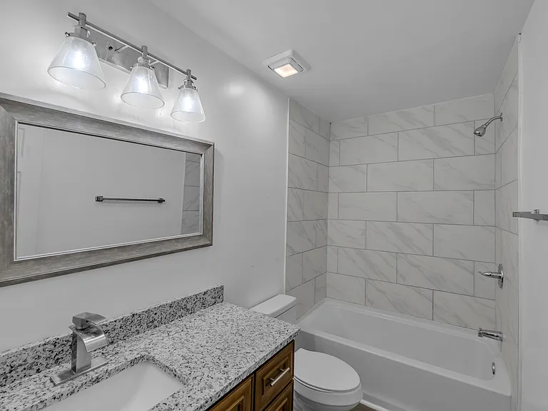 817 Biltmore Dr — Photo 20