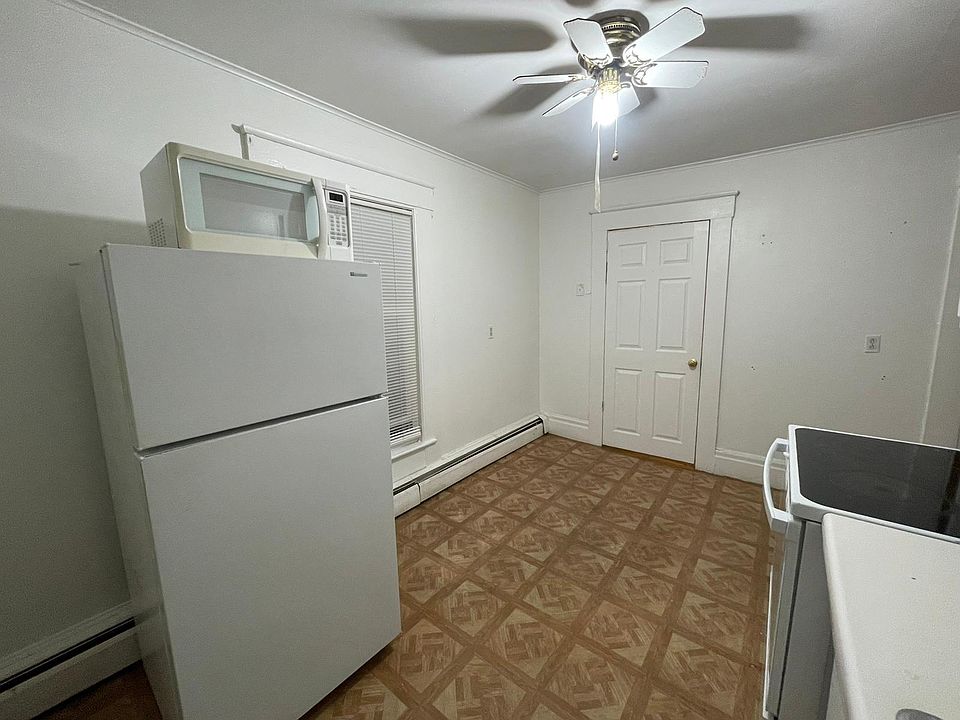 60 E Main St APT 3 Marlborough MA 01752 Zillow   6654345f1515ea515cac8f1a874022df Cc Ft 960 