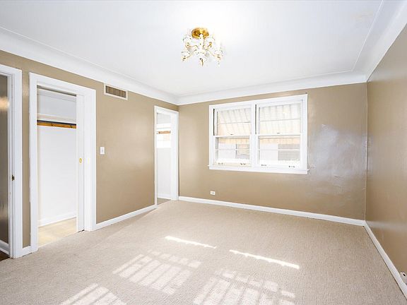 4th image of 1800 S Austin Blvd #3