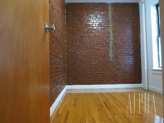 Rented by Alpha Properties NYC I LLC | media 22