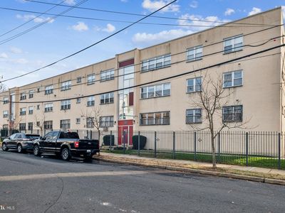 5037 Call Pl SE APT 202, Washington, DC, 20019