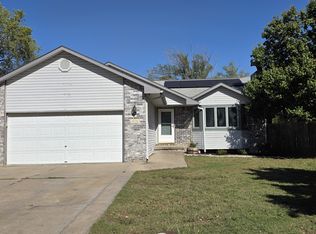 416 N Sioux Ct, Kechi, KS 67067