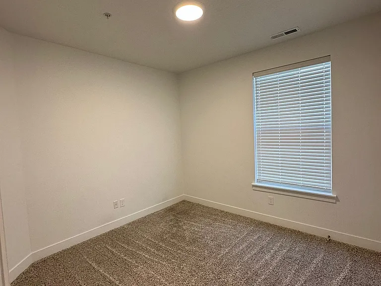 884 N Van Dyne Dr #203 — Photo 13