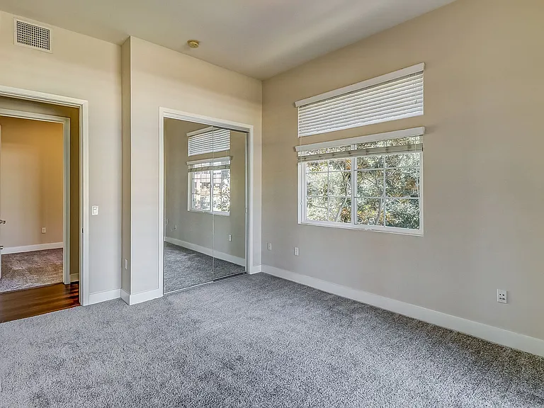 Axis 2300 Apartments — Photo 115