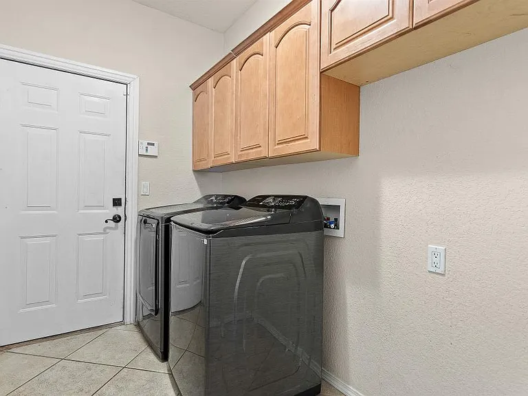 1717 Red Oak Dr — Photo 18
