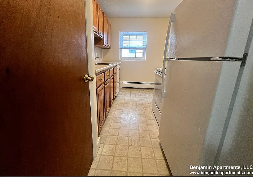 1 bed, 999 sqft, $2,100 — Photo 4