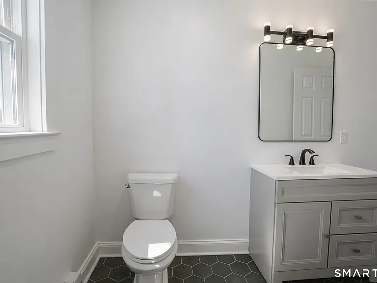 17 Sherman Ave #3 — Photo 10