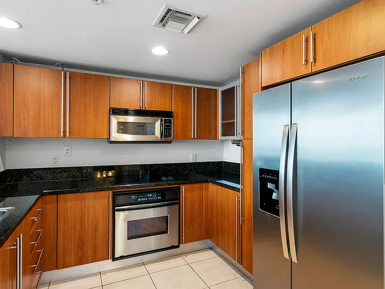 610 Clematis St #527 — Photo 4